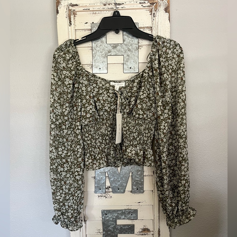 By the River Floral Marigold Olive top size small